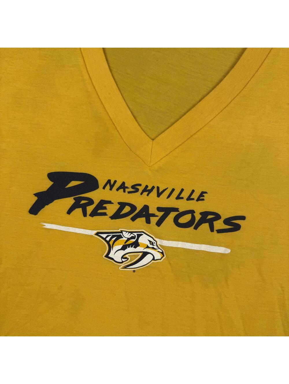 Nashville Predators Women’s V Neck T Shirt Gold Yellow Navy Blue Size XL EUC 790